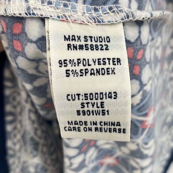 Max Studio Red White and Blue Medallion Print Keyhole Sleeveless Dress - Picture 4 of 4